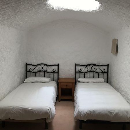 Villa Cuevas Del Cipres à Baza Extérieur photo